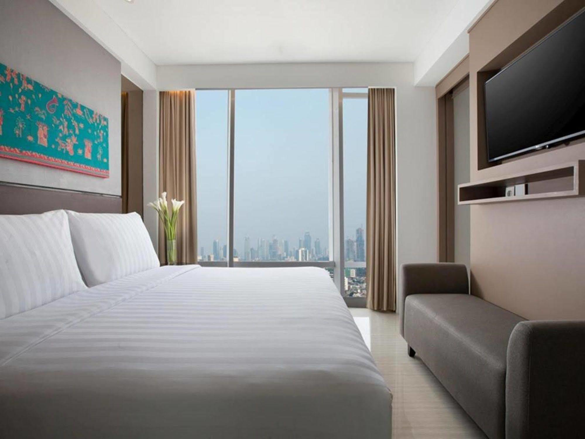 Hotel Santika Premiere Hayam Wuruk Jakarta Exterior foto